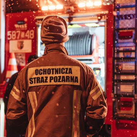 Przywitanie nowego wozu strażackiego OSP Książenice