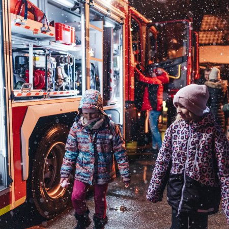 Przywitanie nowego wozu strażackiego OSP Książenice