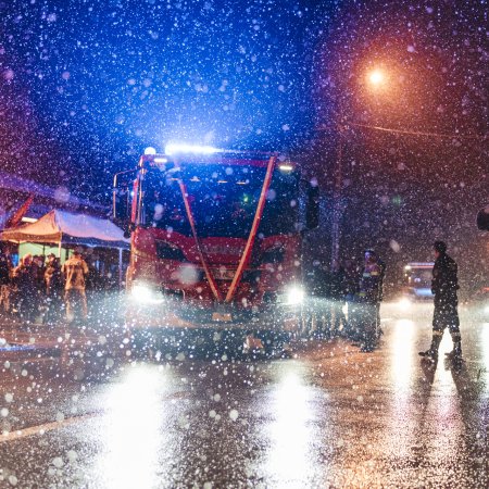 Przywitanie nowego wozu strażackiego OSP Książenice