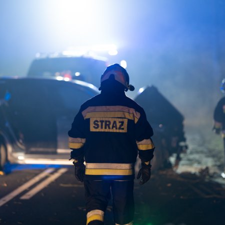 Wypadek samochodu osobowego na ulicy Gliwickiej w Szczejkowicach